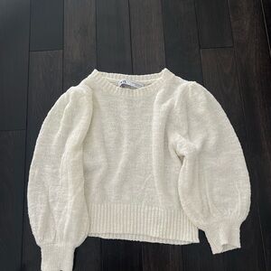 Zara Cream Crew Neck Sweater